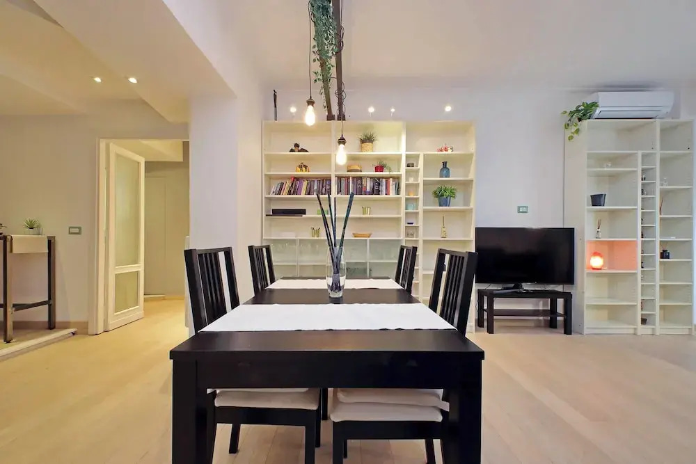 Trendy Flat near Marconi