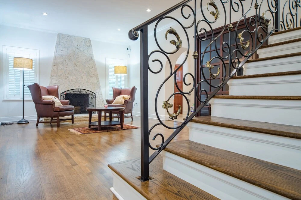 Crystal Court Estate - Four Bedroom Home