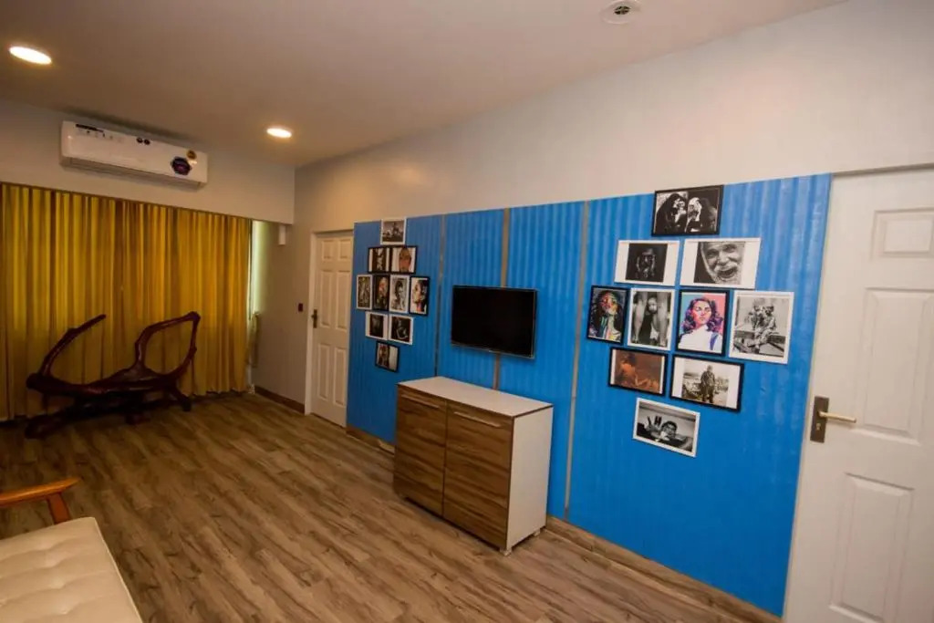 Casa De SAF, Near Sea View, Mc Donalds, Hyper Market