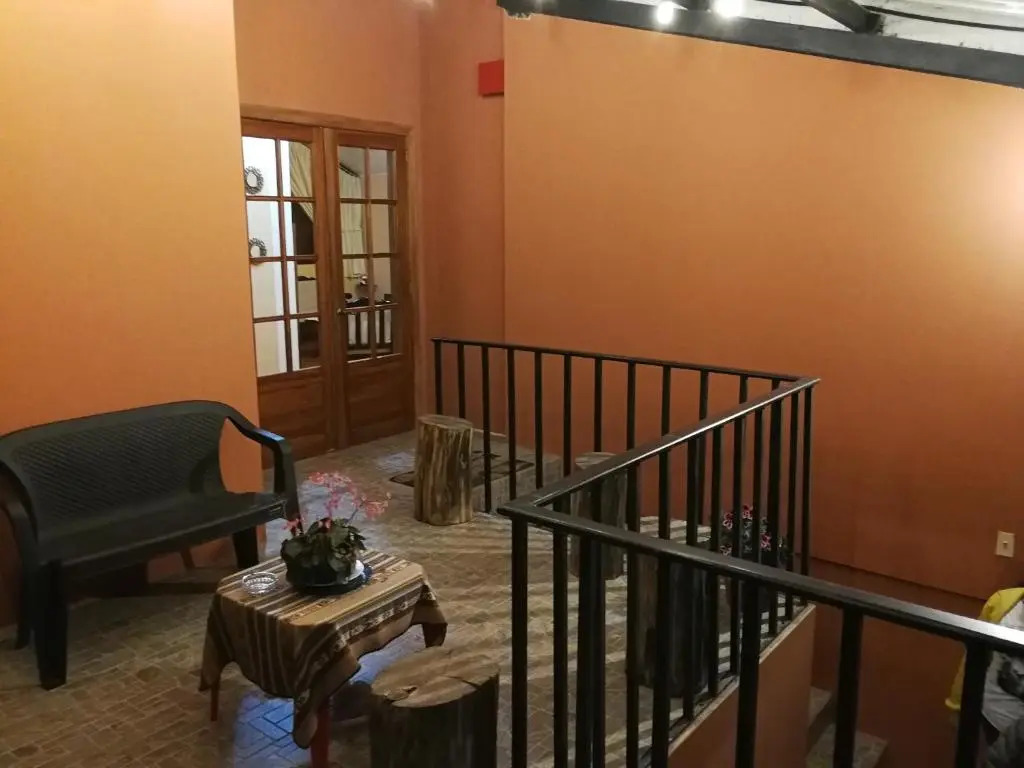 Chapelet Hostal
