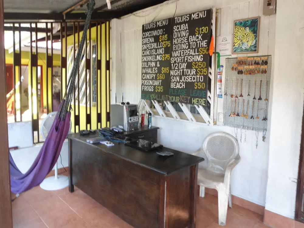 Cabinas Pura Vida B&B and Tour Operator