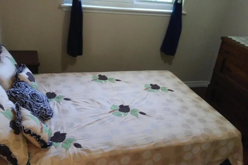 NEW !! Home Away From Home in the GTA