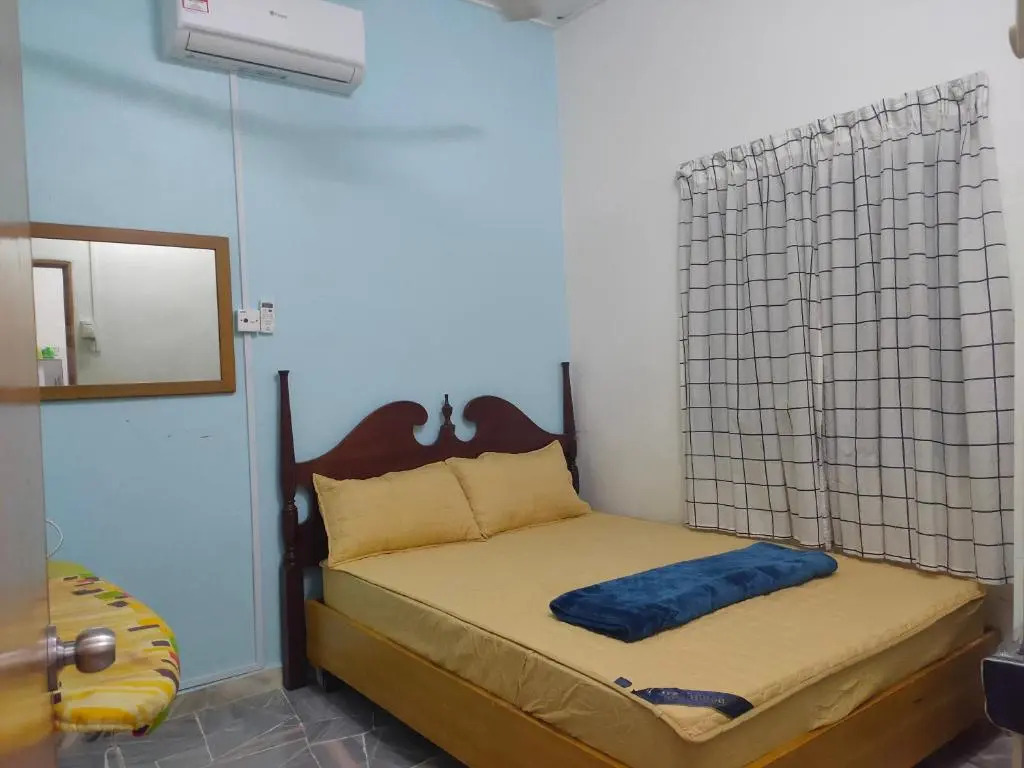 CORNER LOT,LANDED Kajang Semenyih Bee Homestay