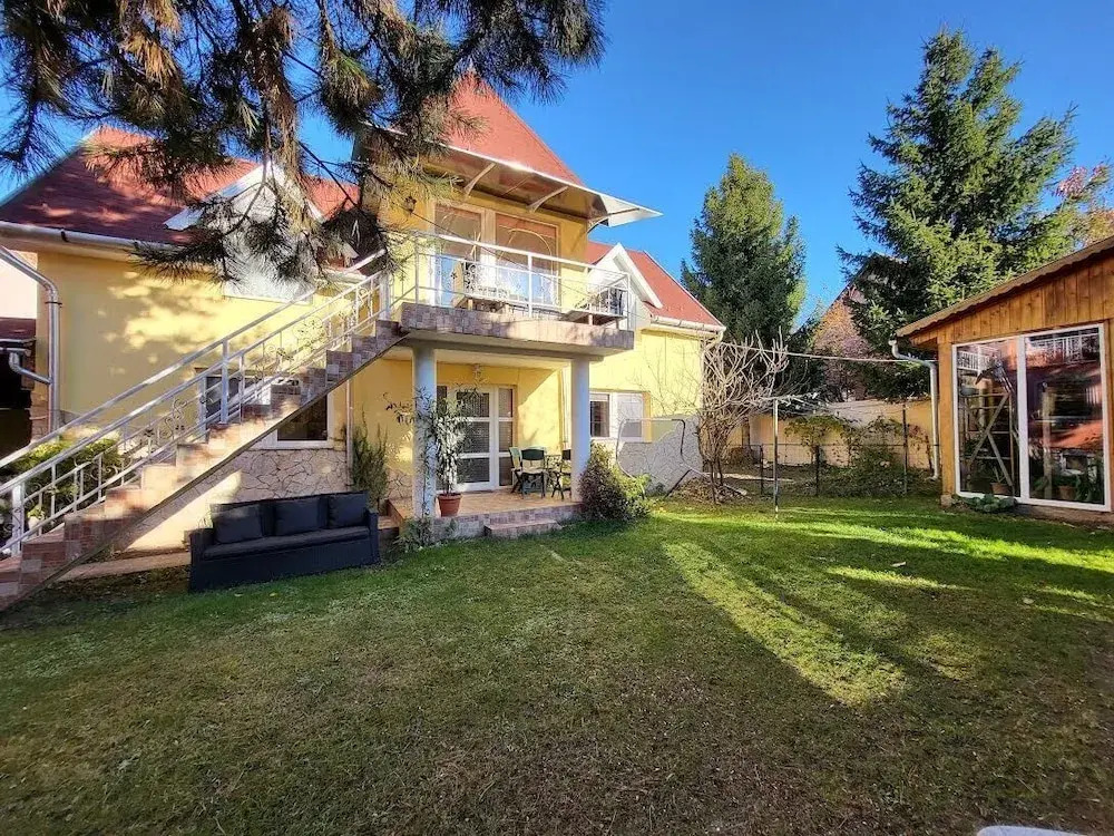 Liget Nyaralóház és Apartman Liget