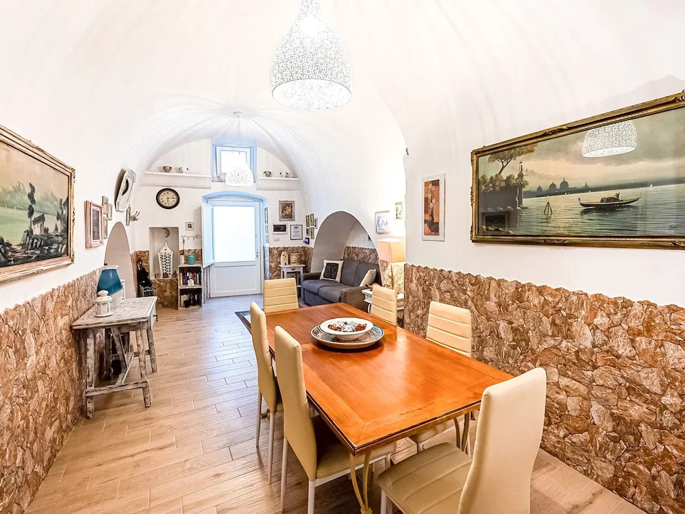 Plush Holiday Home in Galatone near Porta San Sebastiano