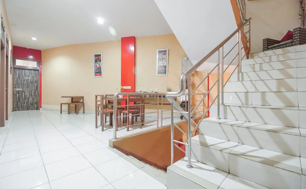 RedDoorz Plus at Hertasning Area Makassar