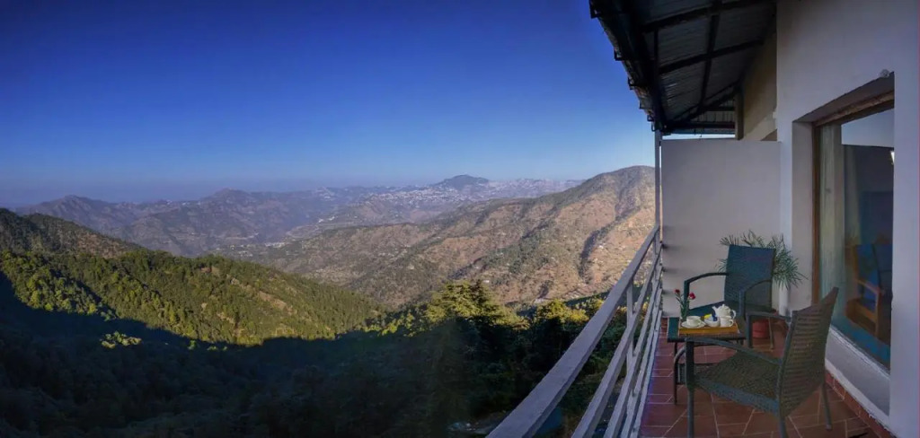 TreeHouse Chail Villas