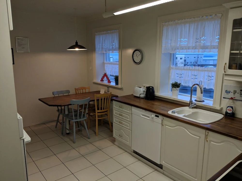 Kirkjuhvoll Guesthouse