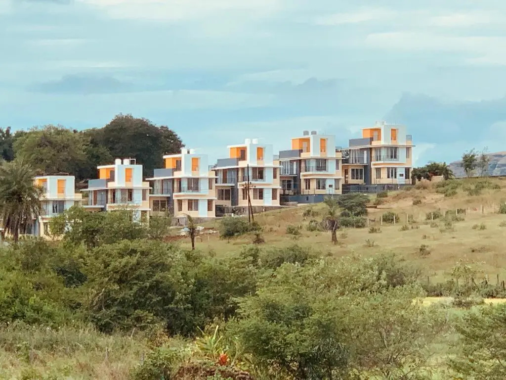 ROYAL MEADOWS IGATPURI 2BHK POOLSIDE VILLA