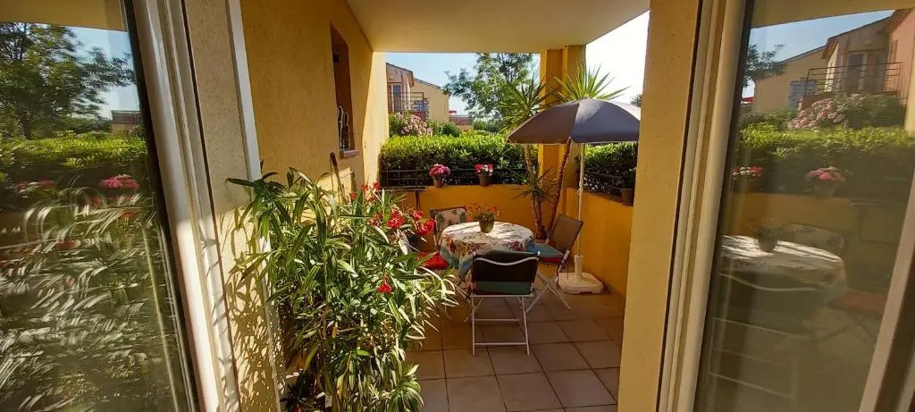 Var Roquebrune sur argens tres joli appartement