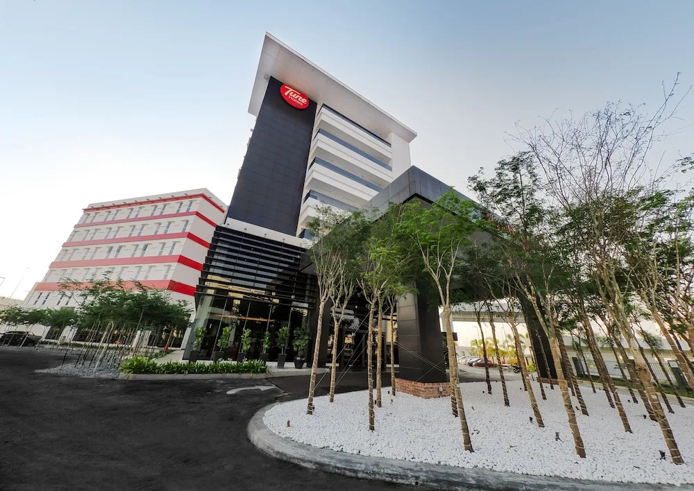 Tune Hotel - KL International Airport 2