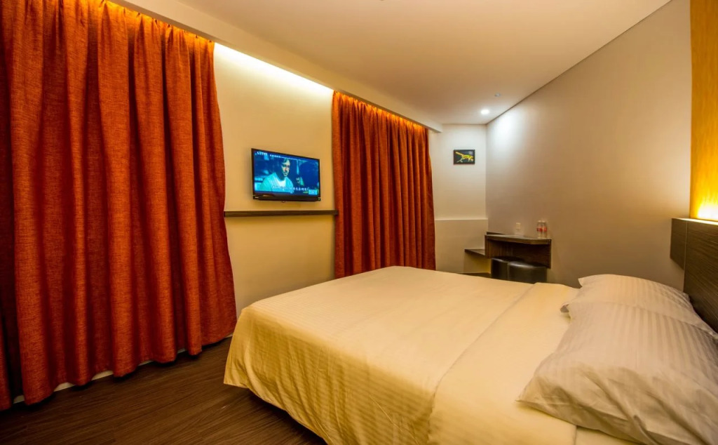 Pari Inn