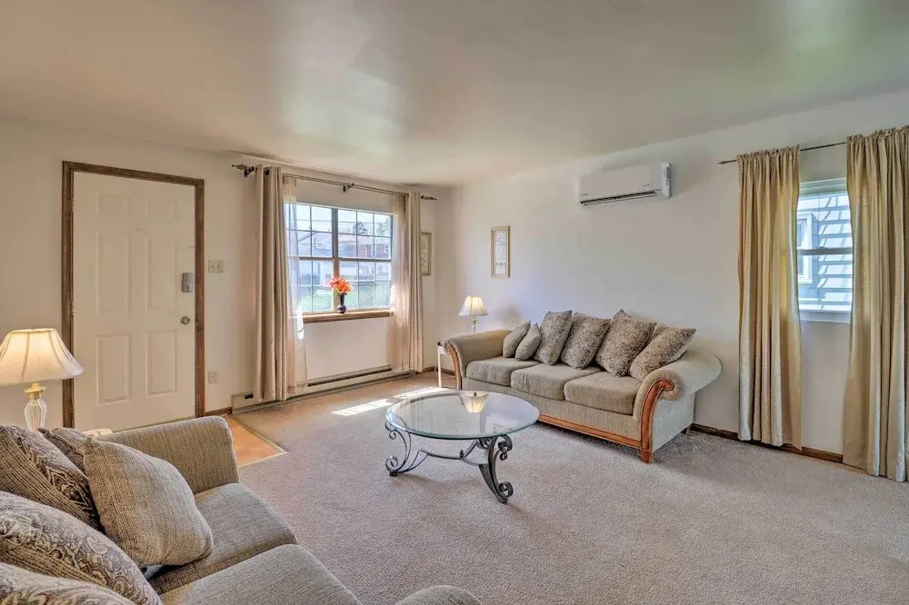 2 Mi to Dtwn Allentown Shops & Eats! Cozy Home