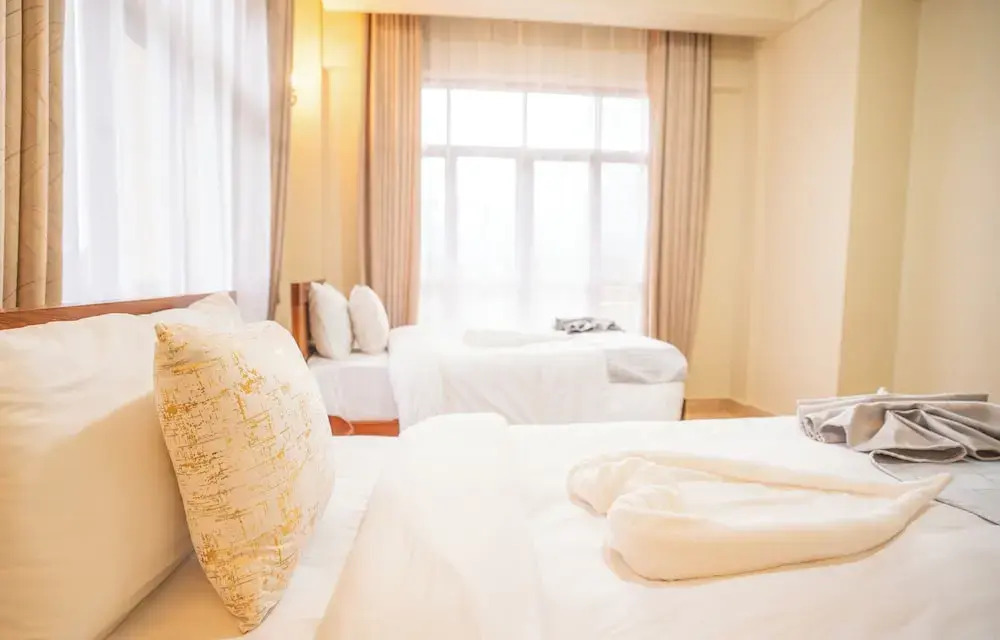 Skylark Hotel