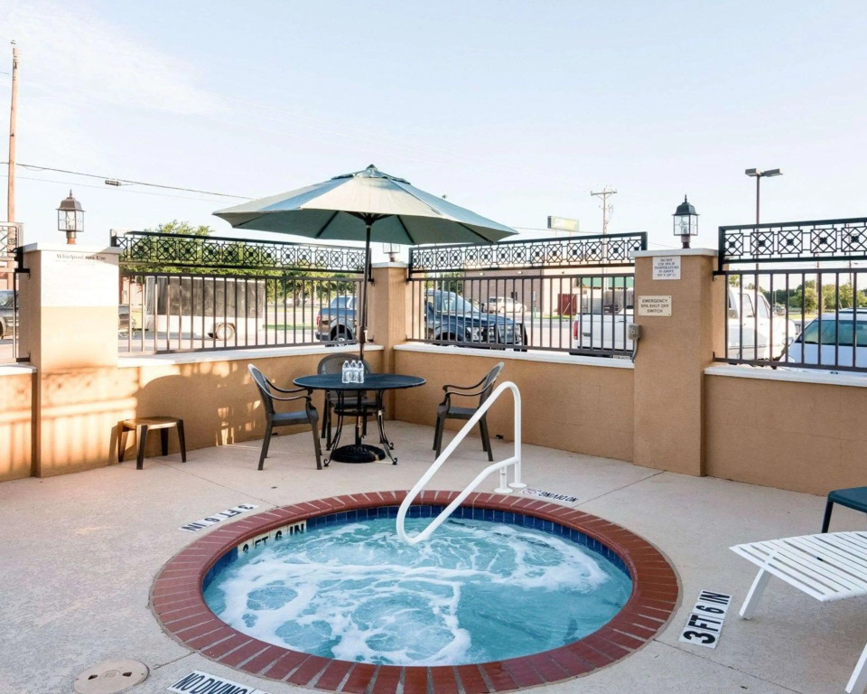 Comfort Inn & Suites Regional Medical Center