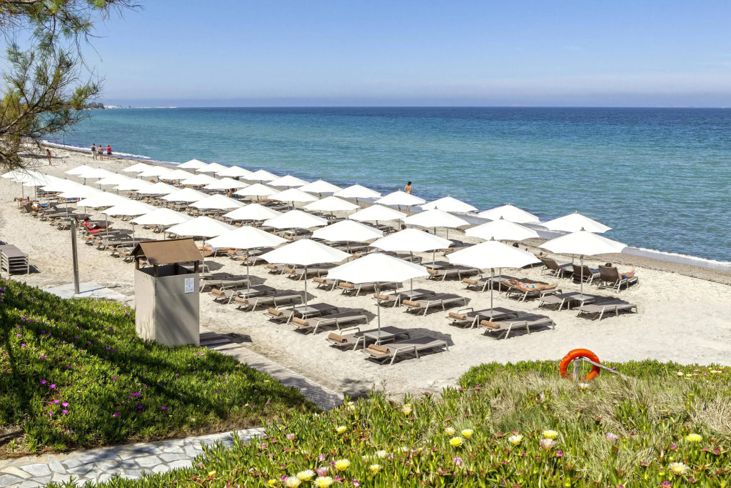 Neptune Luxury Resort