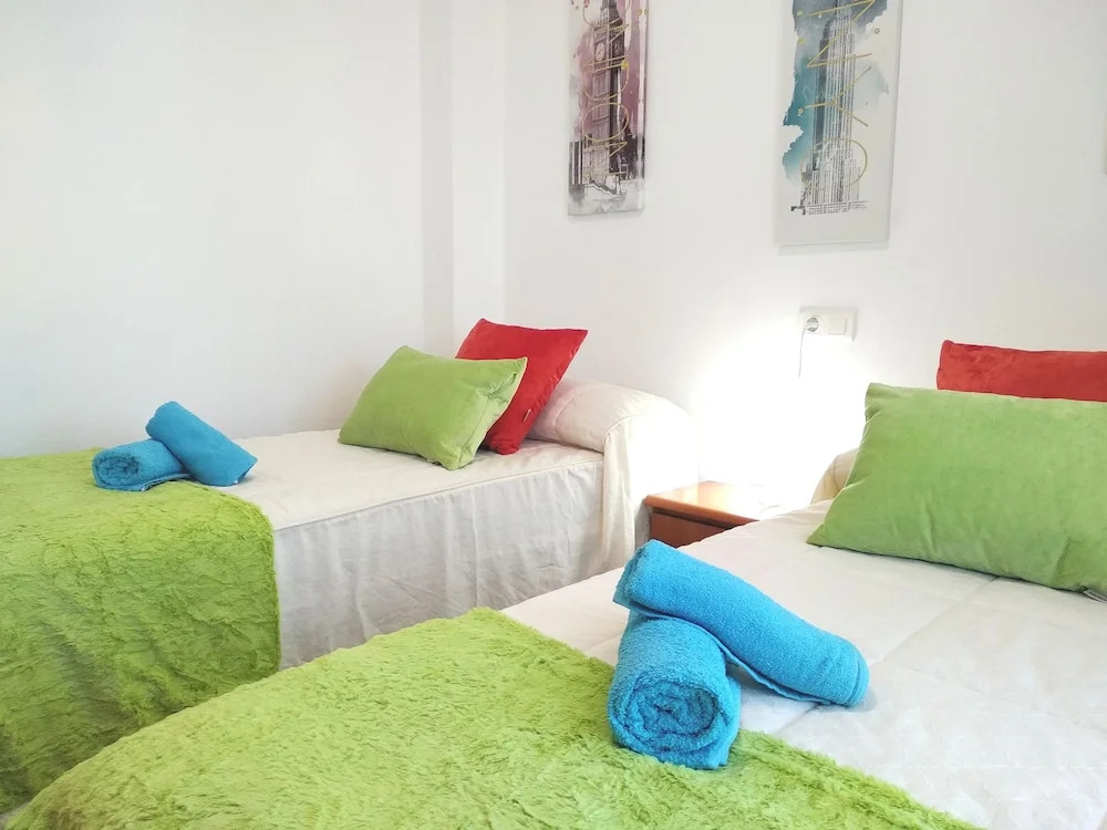 Torrox Costa Super Sunny Apartment With Pool Access, Free Wifi