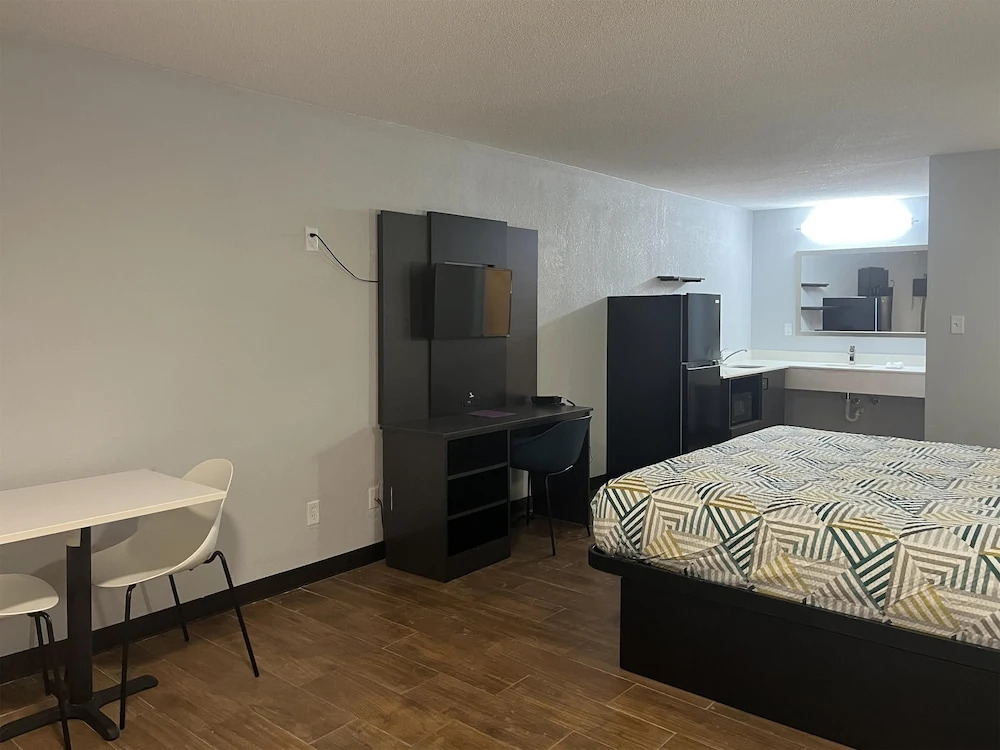Studio 6 Suites Hurricane, Wv