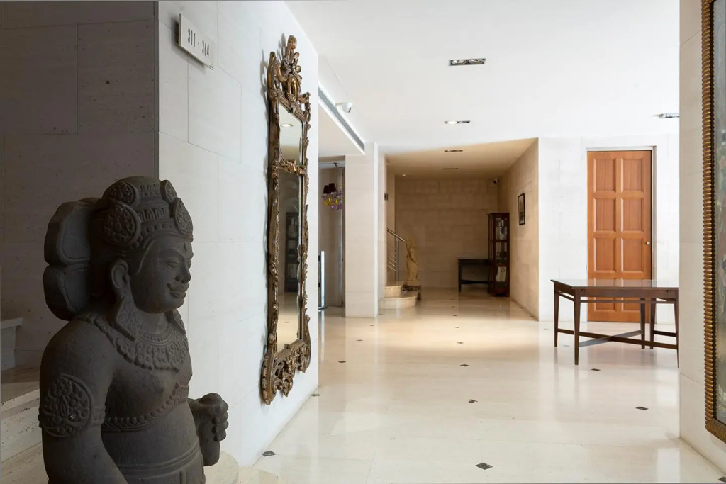 Suites del Mar Fenals Apartments