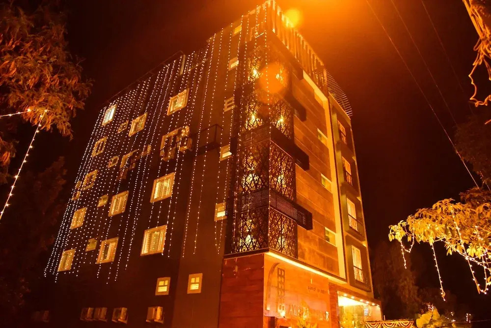 Hotel Golden Evana