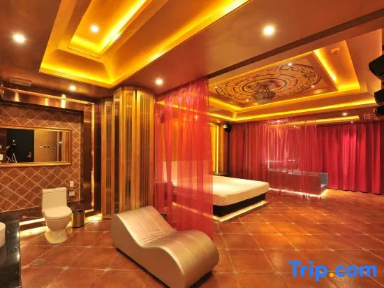 Yantai Fenglu Shanggu Jumu Cinema Hotel
