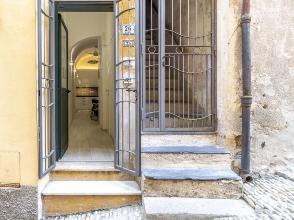 Apartment La Santa Imperia
