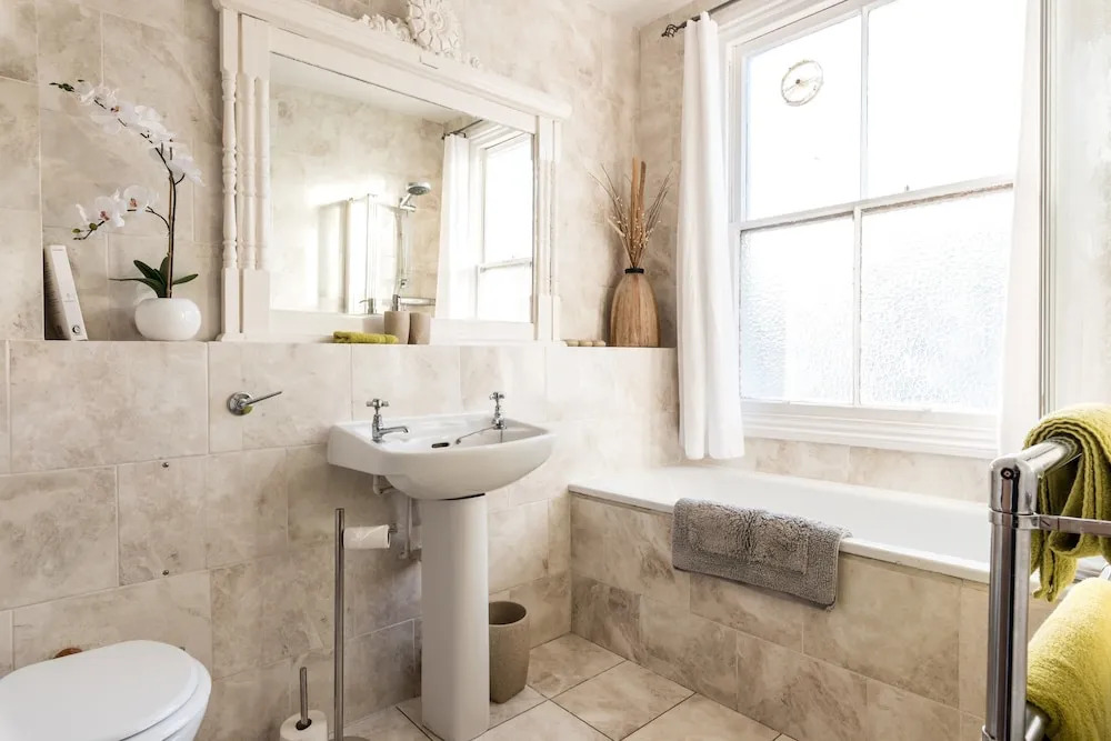 Spacious Property in North Laines