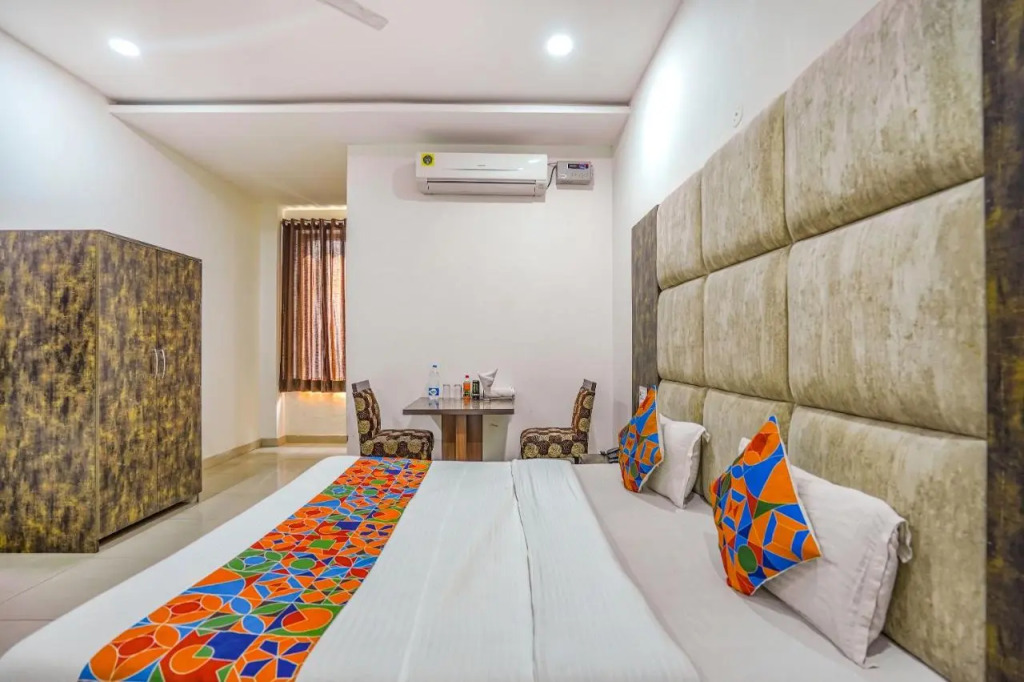 FabHotel Grand Inn