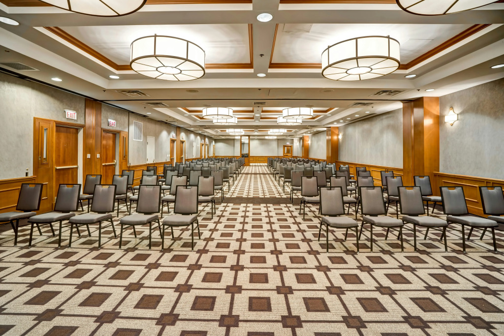 Embassy Suites Chicago - Downtown River North