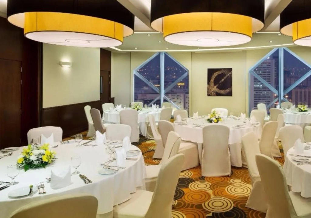 City Seasons Towers Hotel Bur Dubai