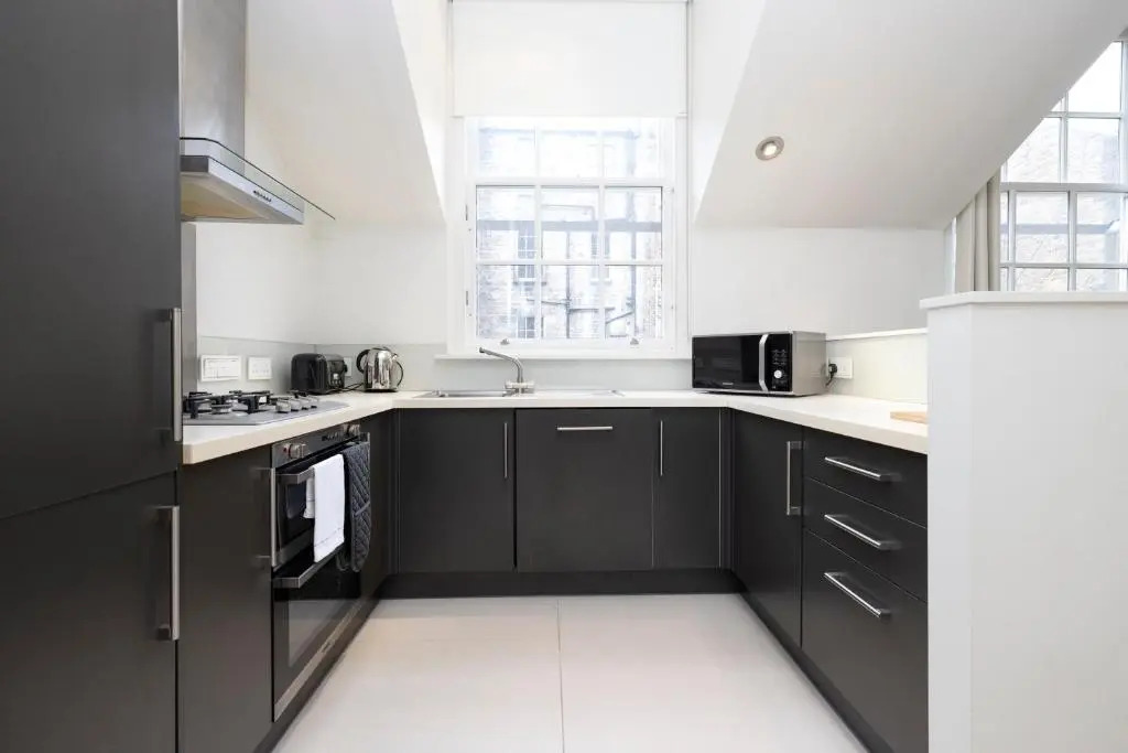 ALTIDO Contemporary and Vibrant 1BR flat near Princes Street