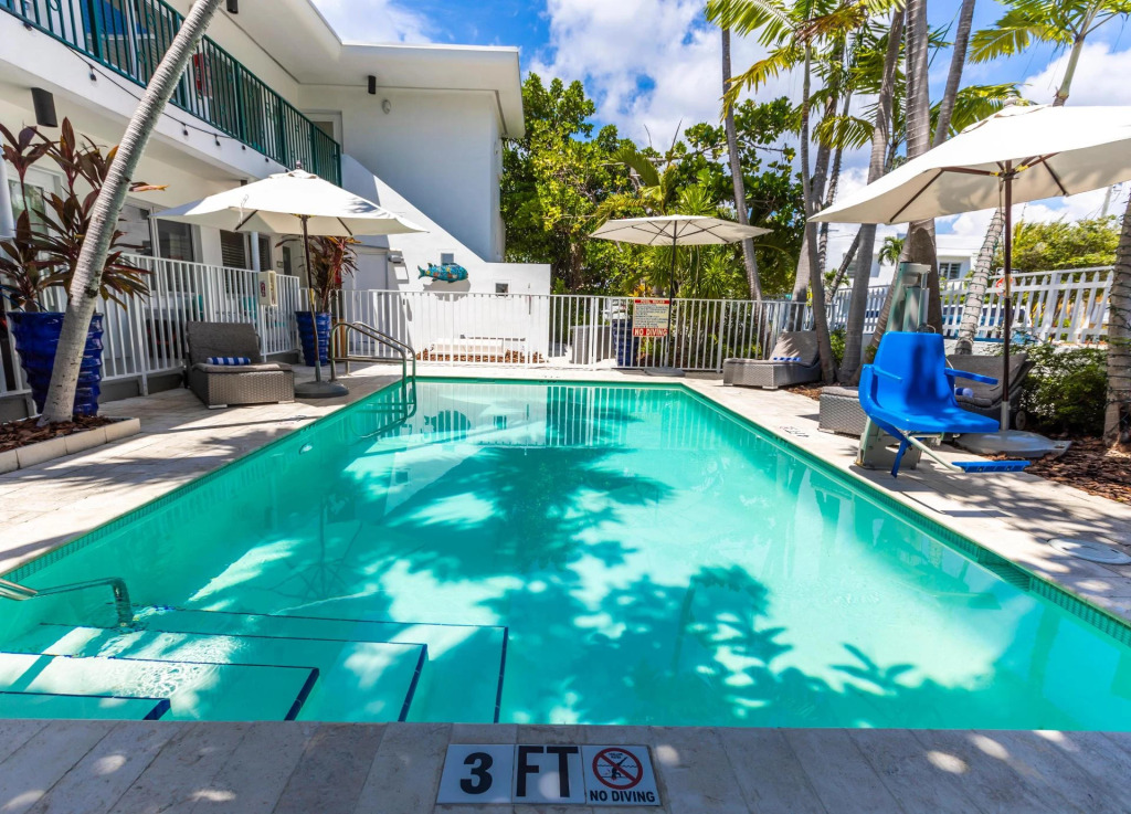 Seaside All Suites Hotel