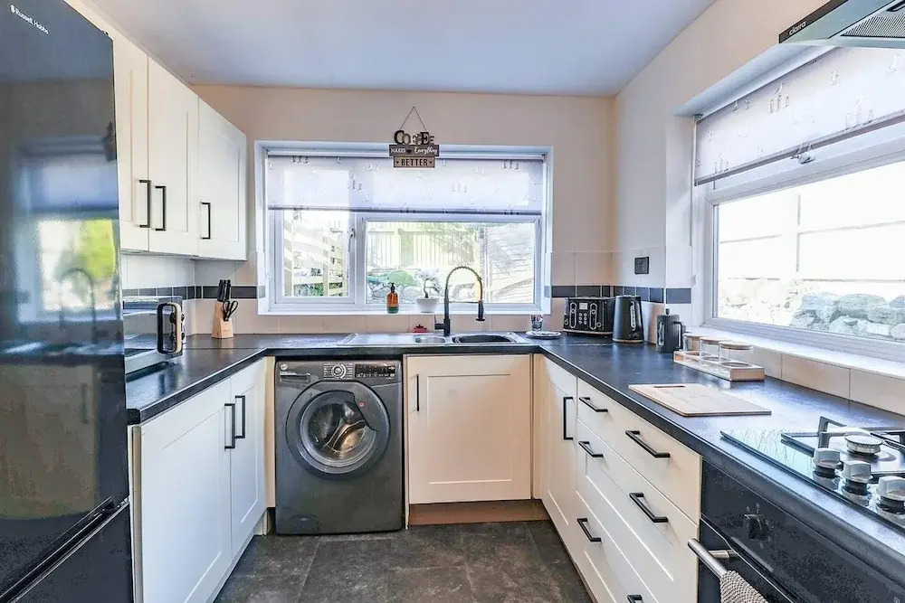 Cardiff Gem on Topaz Street - 4 Bedroom House