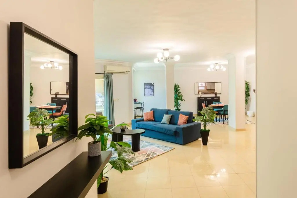 Distinct & Decent 2 BDR Apt Steps From Nightlife and Airport