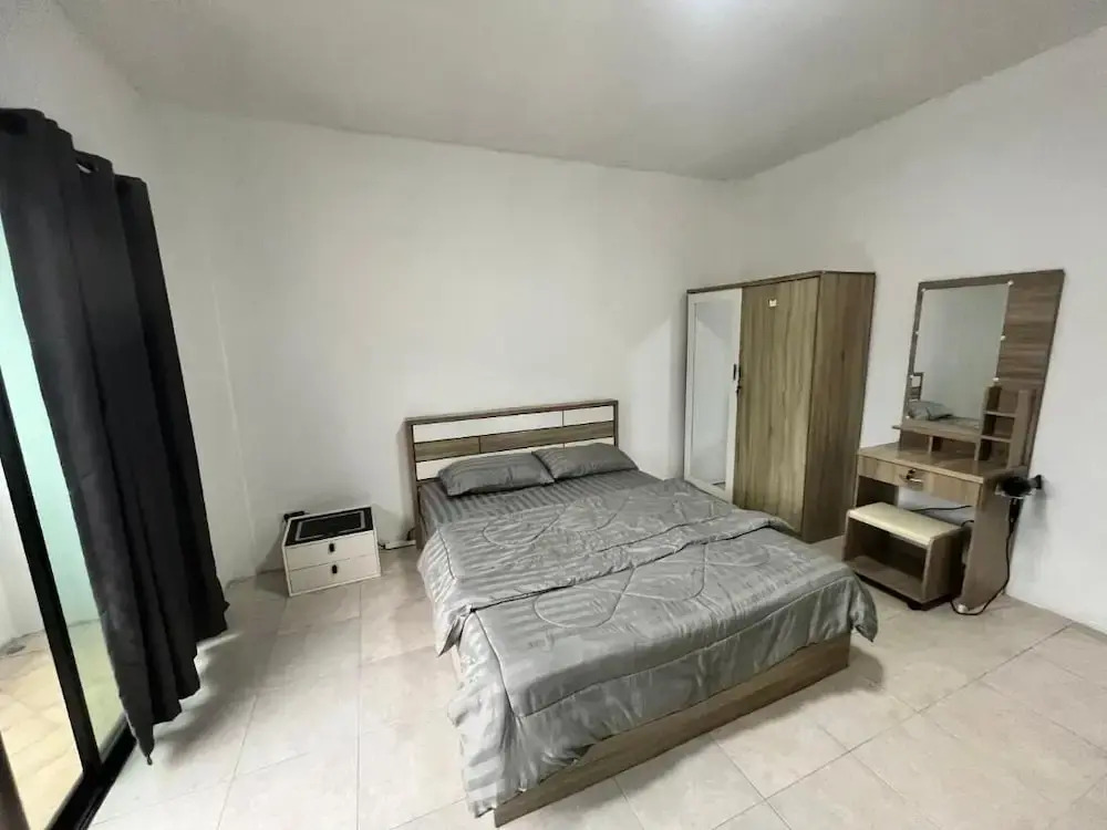 Private Apartment in Phuket With Balcony and Free Wifi