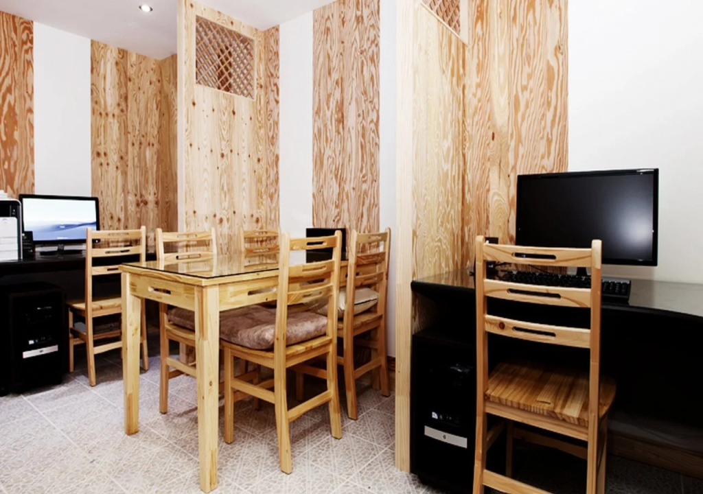 Joy Plus Hotel