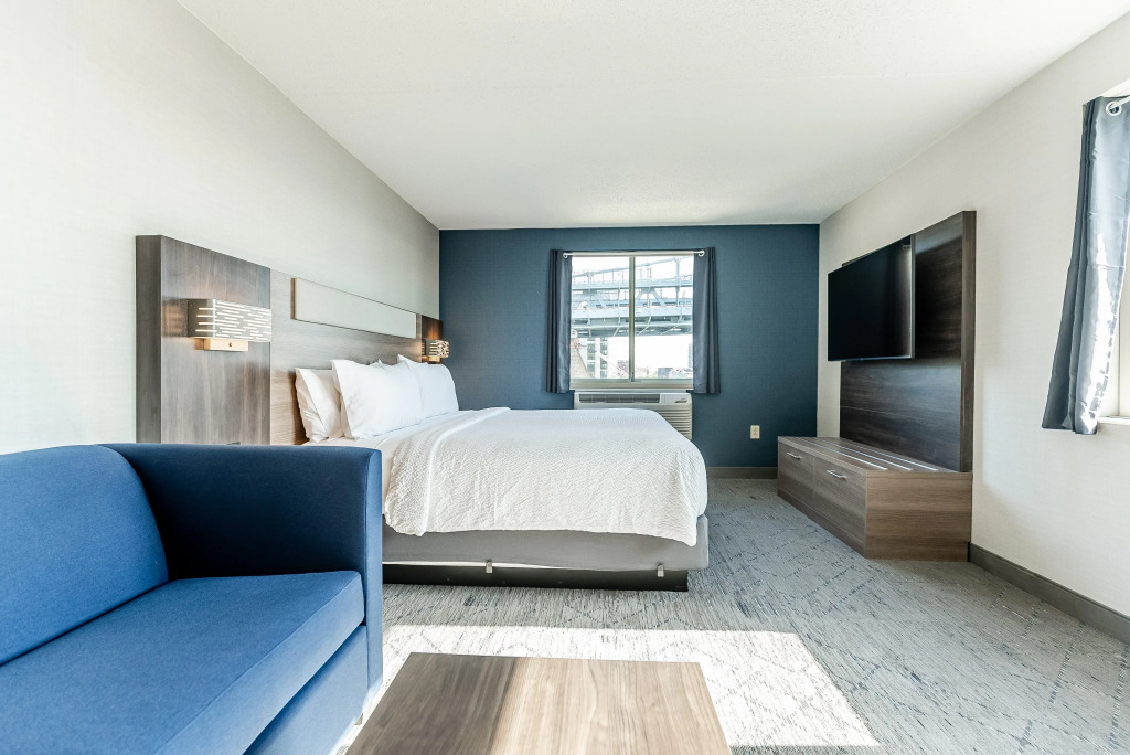 Holiday Inn Express Philadelphia Penns Landing by IHG