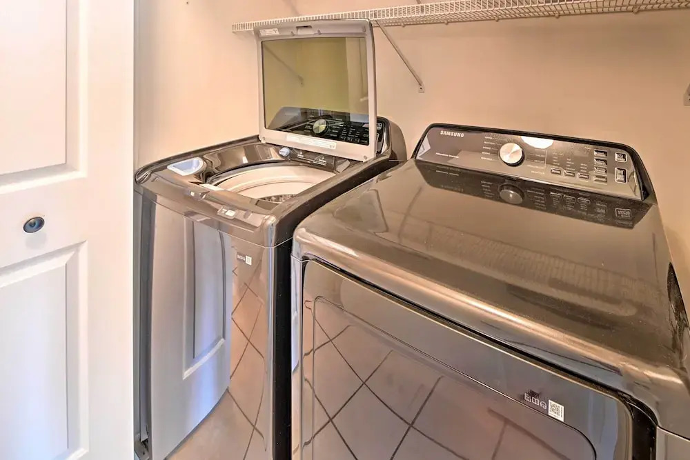 Bright Myrtle Beach Condo w/ Balcony!