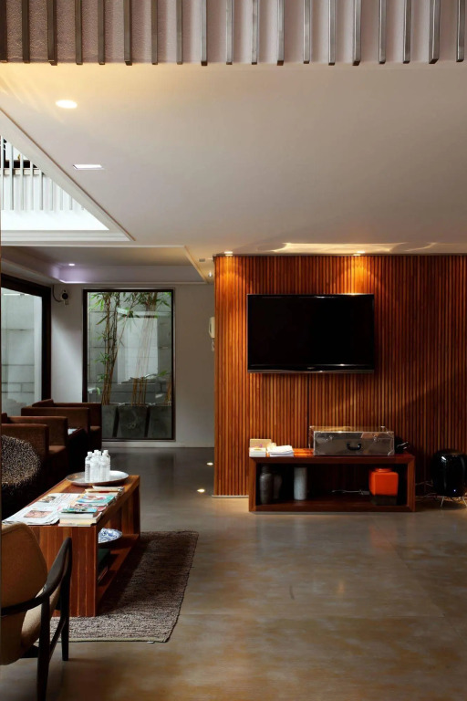 LUXX Langsuan Hotel - SHA Plus