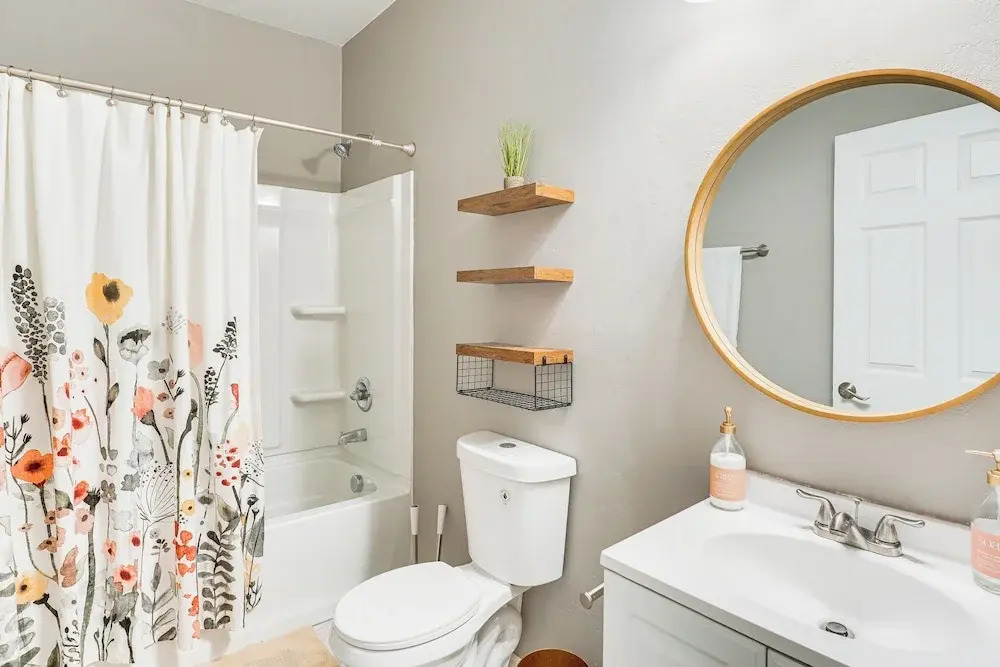 3 Mi to Tucson Mall: Home w/ Large Outdoor Space!