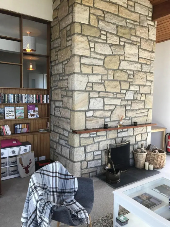Loch Eyre House