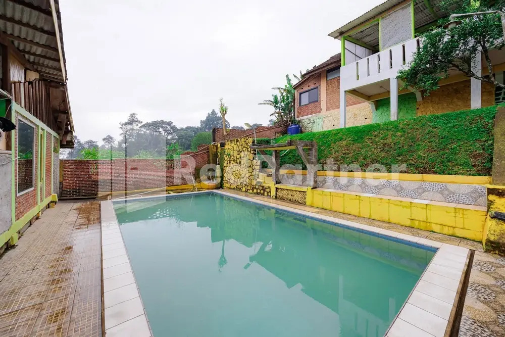 Villa Kampus Near Taman Safari Cisarua Puncak RedPartner