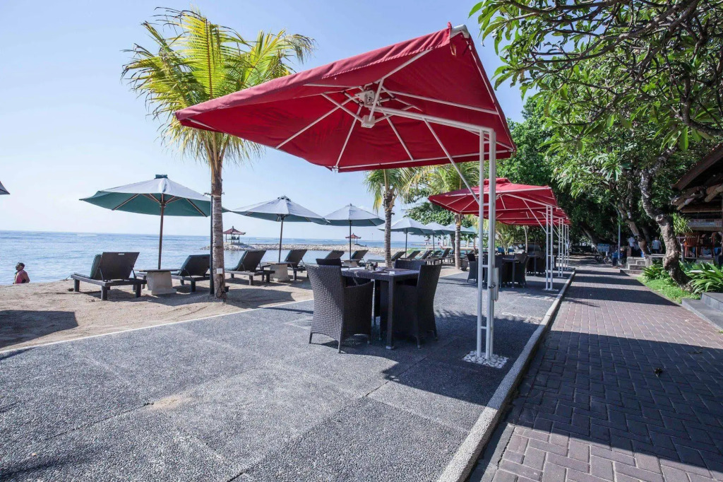 Vila Shanti Beach Hotel