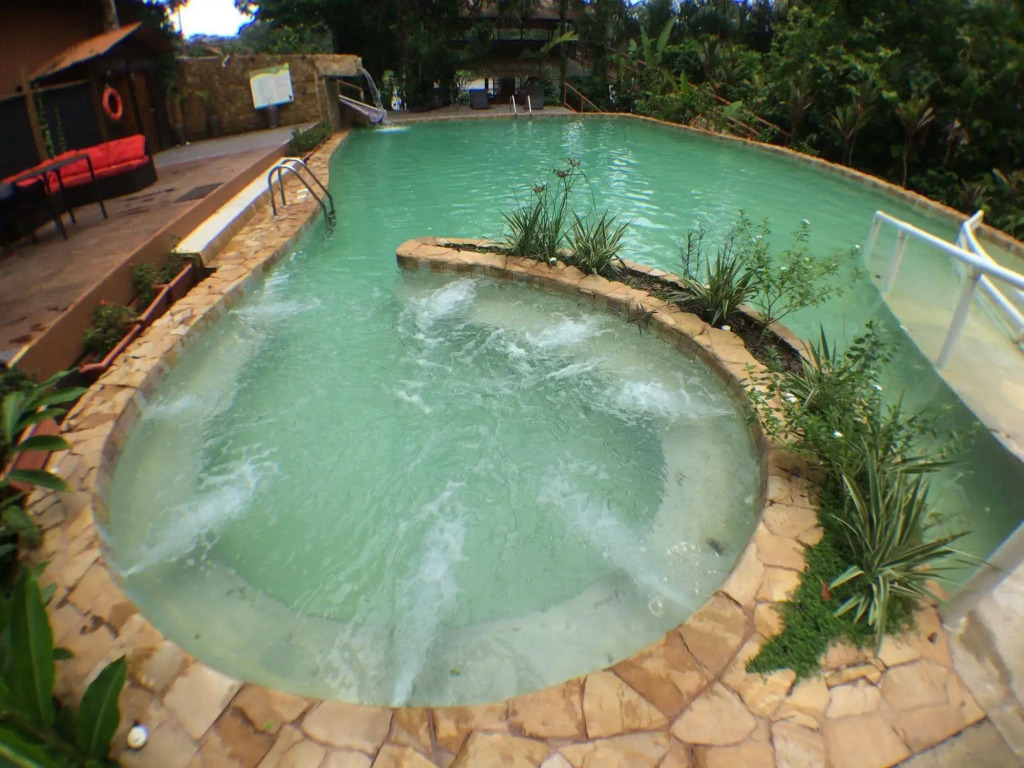 Hotel Rana Roja