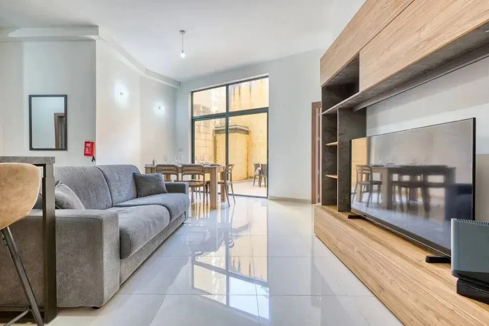 Relaxing Xaghra Apartment With BBQ Amenities