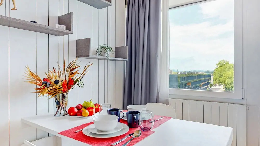 Evis Home Hotel & Apartments