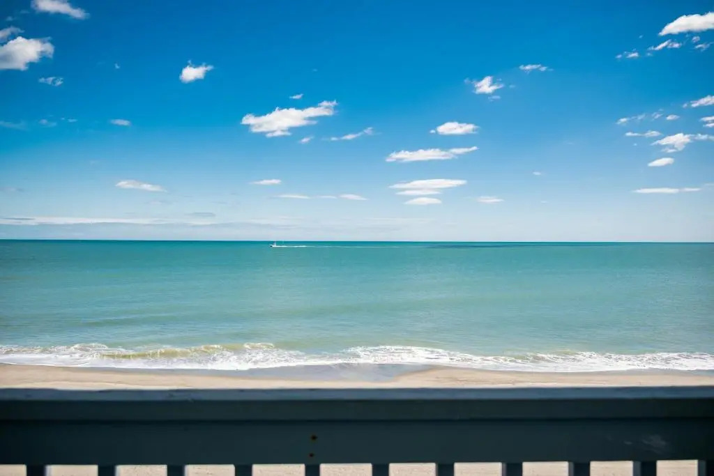 Casa Bianca by Oak Island Accommodations