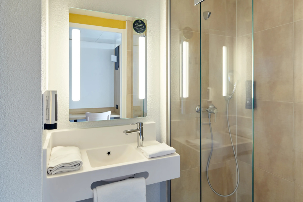 B&B HOTEL Paris Nord Gonesse Parc des Expos