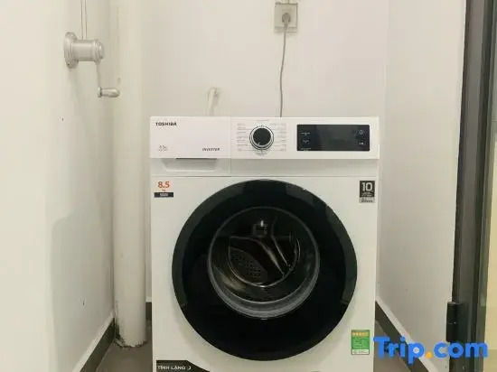 Tayastay - 1 bedroom apt at The Emerald Golf View - Pool, Gym, Near Aeon Mall and VSIP