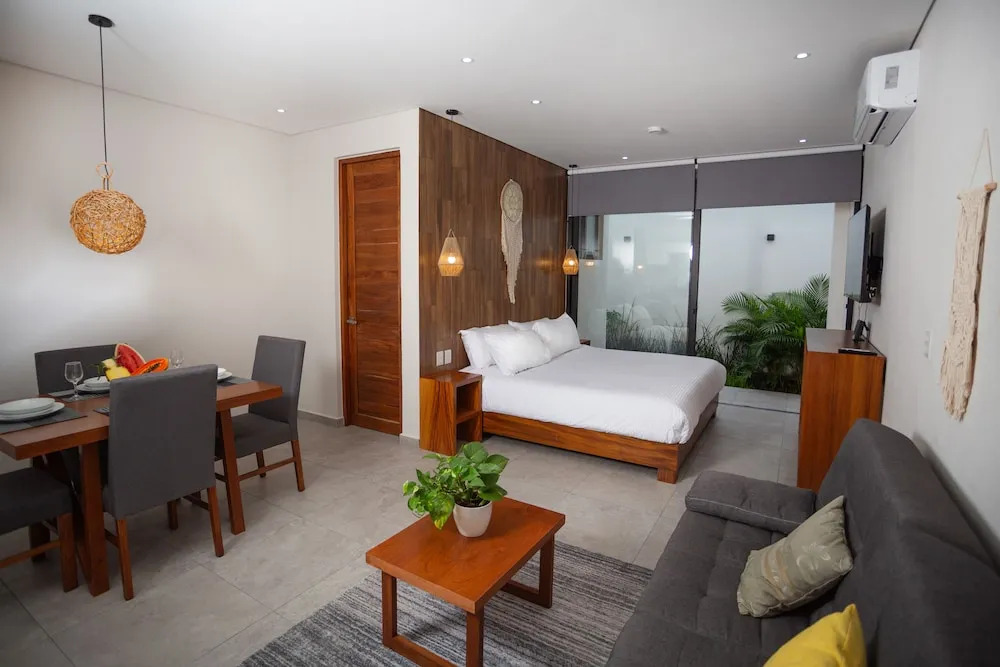XKAA Ocean View Condos By Smart Rentals